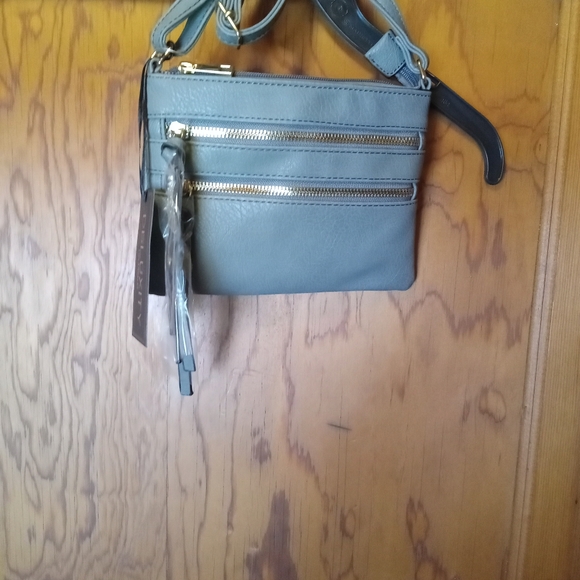 Small gray leather cross body purse - Picture 1 of 2